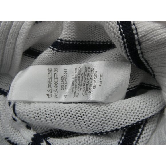 Halston Women's White/Black Striped Drop-shoulder Vneck‎ Knit Sweater - Picture 7 of 8